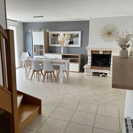 Maison D'Hotes Baslieux-sous-Chatillon Exteriér fotografie