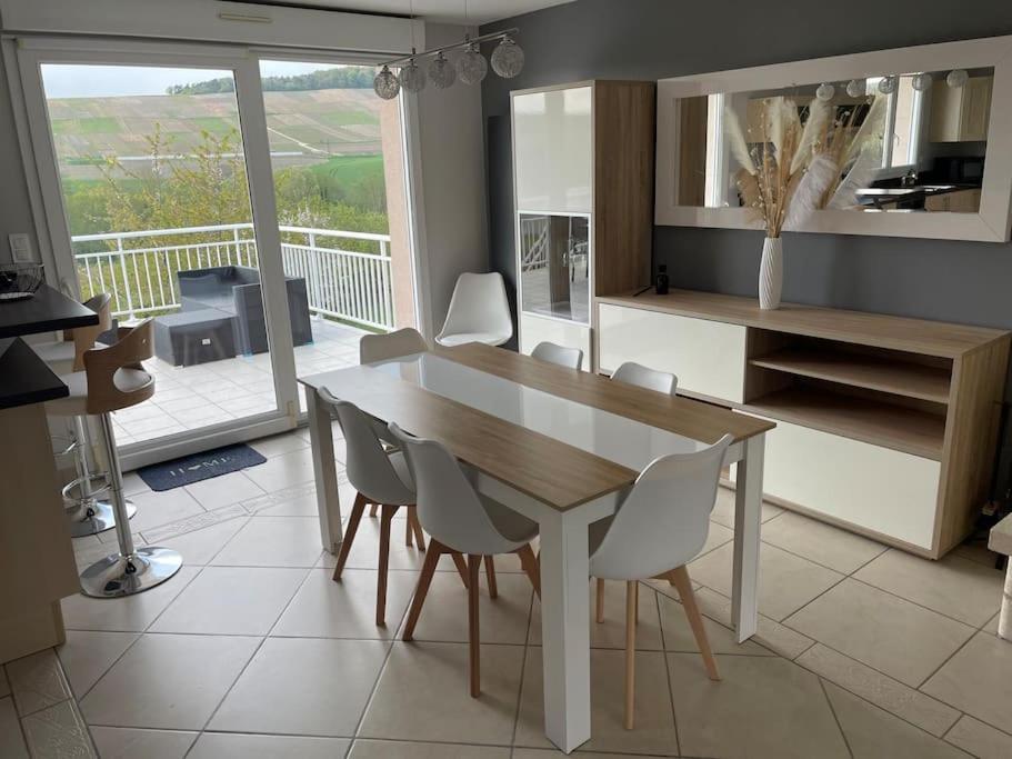 Maison D'Hotes Baslieux-sous-Chatillon Exteriér fotografie